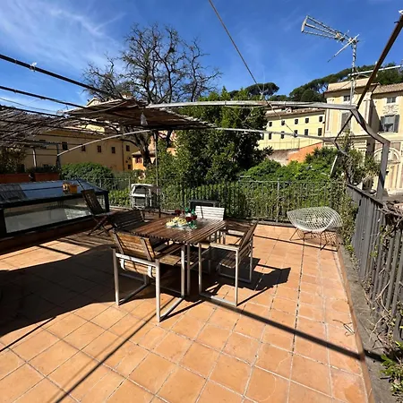 Daire Nuovo Loft A Trastevere Con Super Terrazza