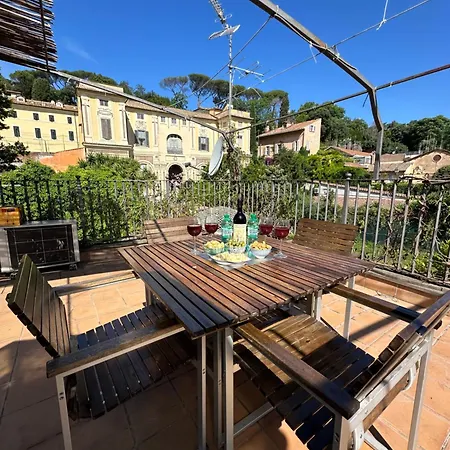 Nuovo Loft A Trastevere Con Super Terrazza Daire *