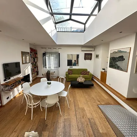 Daire Nuovo Loft A Trastevere Con Super Terrazza *