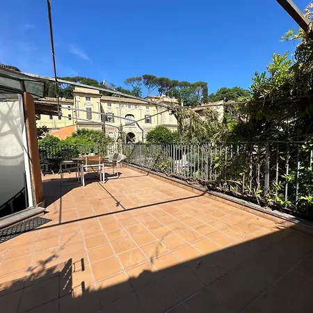 Nuovo Loft A Trastevere Con Super Terrazza Daire Roma